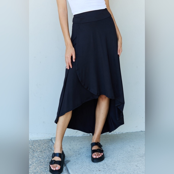 Ninexis First Choice High Waisted Flare Maxi Skirt in Black - Picture 3 of 5